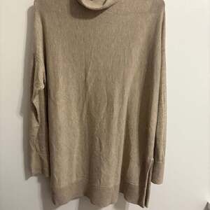 LOFT Beige Turtleneck Tunic Sweater High-Low Hem Soft Knit Long Sleeve